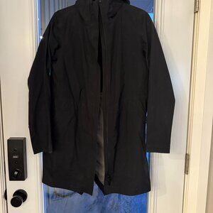 Lululemon flurry fighter parka